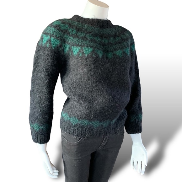 Thick artisan knit Fair Isle sweater - Picture 1 of 8